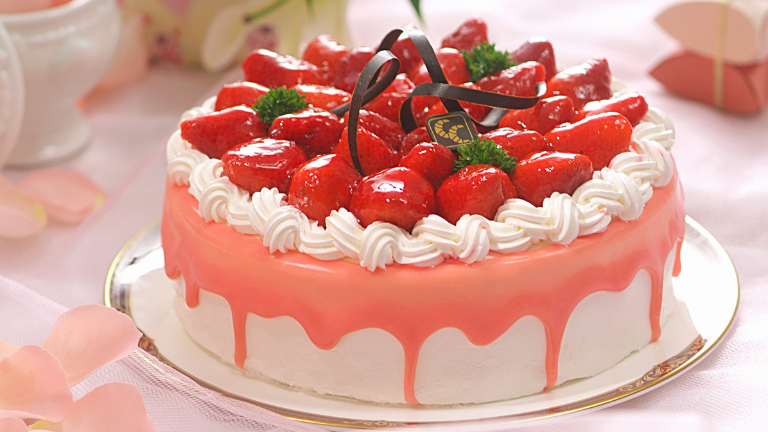 Anniversary Cake Design Idea